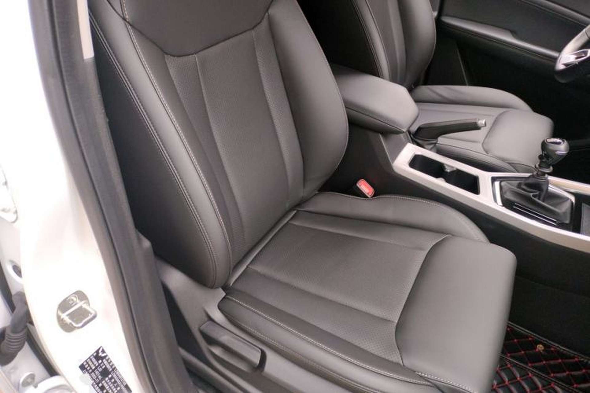 Used Wuling Jiachen 2022 1.5T Manual Comfort & Dynamic Version Right Front Seat