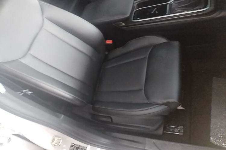 Used Wuling Jiachen 2022 1.5T CVT Smart Luxury Version Right Front Seat