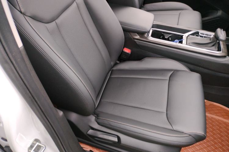 Used Wuling Jiachen 2022 1.5T CVT Smart Luxury Version Right Front Seat