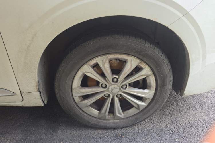 Used Wuling Jiachen 2022 1.5T Manual Comfort & Dynamic Version Right Front Wheel Hub