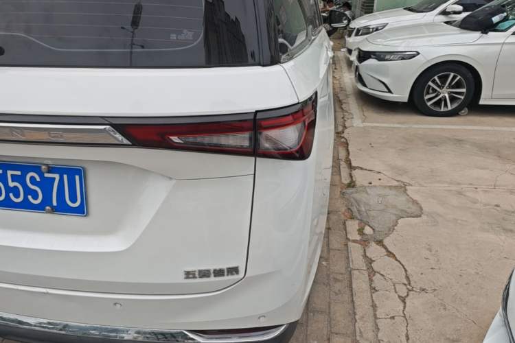 Used Wuling Jiachen 2022 1.5T CVT Deluxe Flagship Edition Right Rear Taillight