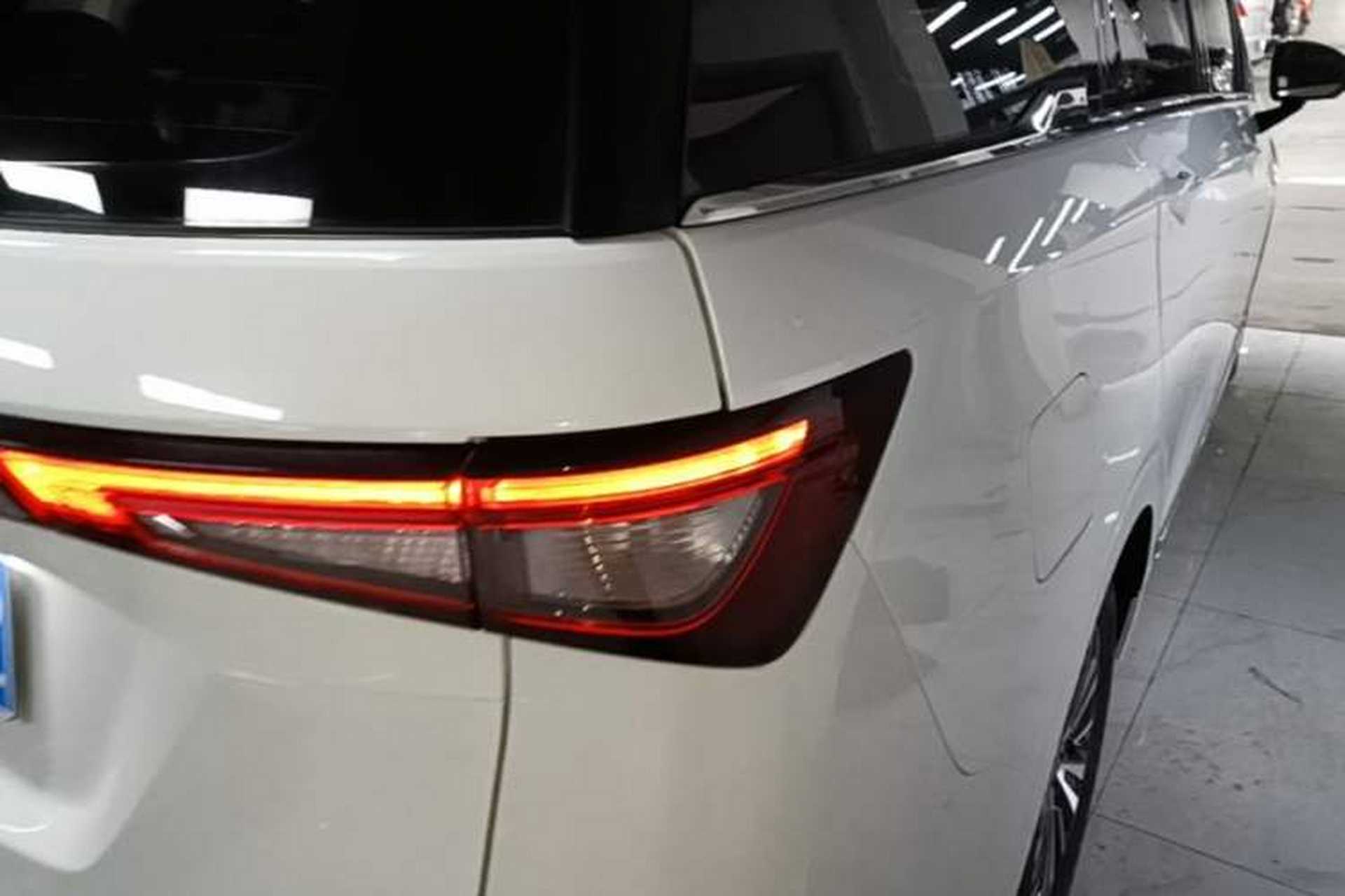 Used Wuling Jiachen 2022 1.5T CVT Deluxe Flagship Edition Right Rear Taillight
