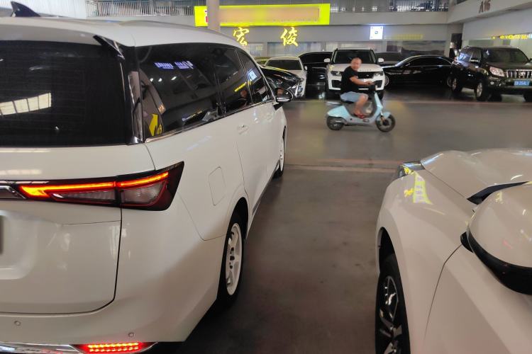 Used Wuling Jiachen 2022 1.5T CVT Deluxe Flagship Edition Right Rear Taillight