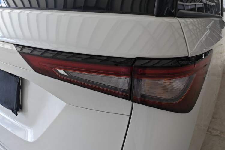 Used Wuling Jiachen 2022 1.5L Manual Enjoyment Elite Model Right Rear Taillight