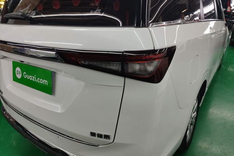 Used Wuling Jiachen 2022 1.5T CVT Smart Luxury Version Right Rear Taillight