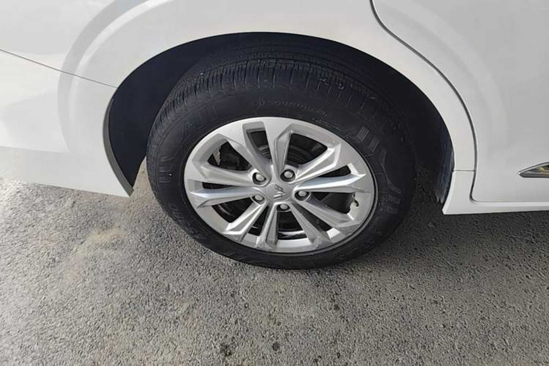 Used Wuling Jiachen 2022 1.5T Manual Light Enjoyment Dynamic Version Right Rear Wheel Hub
