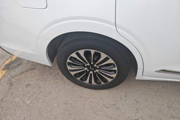 Used Wuling Jiachen 2022 1.5T CVT Deluxe Flagship Edition Right Rear Wheel Hub