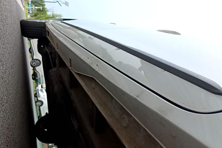 Used Wuling Jiachen 2022 1.5L Manual Enjoyment Elite Model Right Side Sill