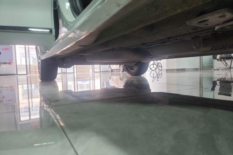 Used Wuling Jiachen 2022 1.5T CVT Smart Luxury Version Right Side Sill