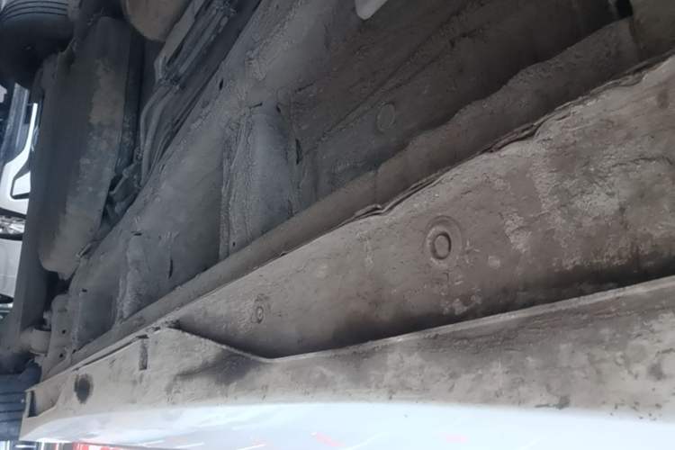 Used Wuling Jiachen 2022 1.5T CVT Deluxe Flagship Edition Right Side Sill