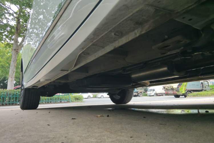 Used Wuling Jiachen 2022 1.5T CVT Deluxe Flagship Edition Right Side Sill
