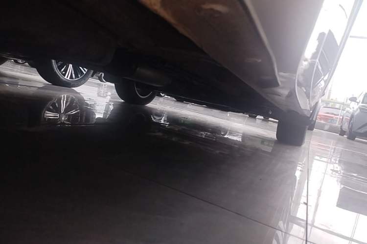 Used Wuling Jiachen 2022 1.5T CVT Smart Luxury Version Right Side Sill