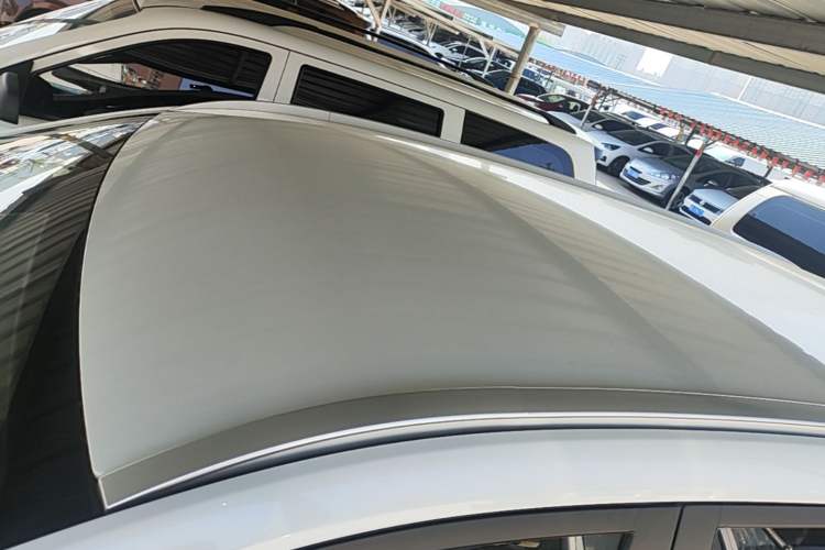Used Wuling Jiachen 2022 1.5L Manual Comfort Edition Roof