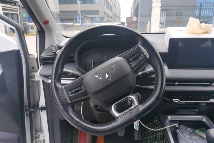 Used Wuling Jiachen 2022 1.5T Manual Comfort & Dynamic Version Steering Wheel