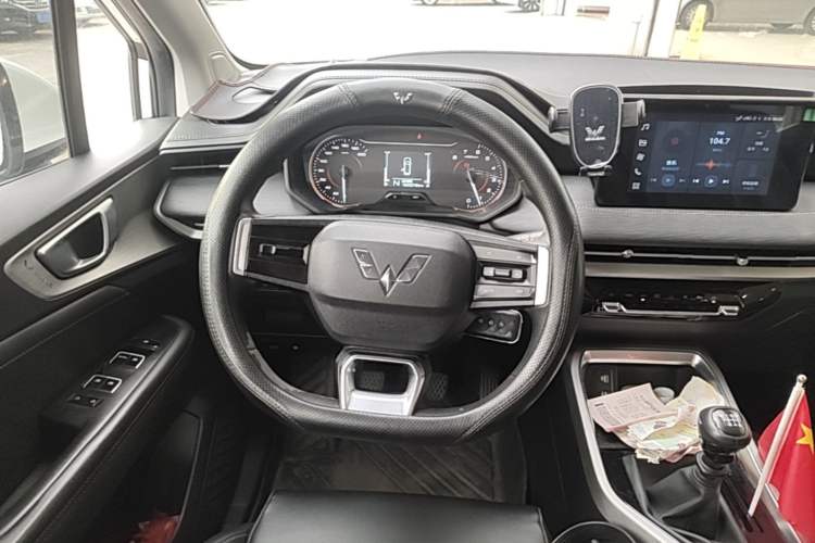 Used Wuling Jiachen 2022 1.5T Manual Comfort & Dynamic Version Steering Wheel