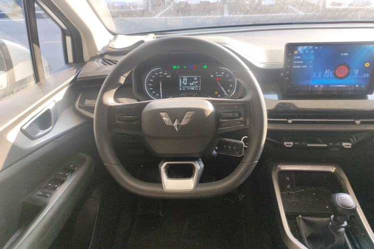 Used Wuling Jiachen 2022 1.5L Manual Enjoyment Elite Model Steering Wheel