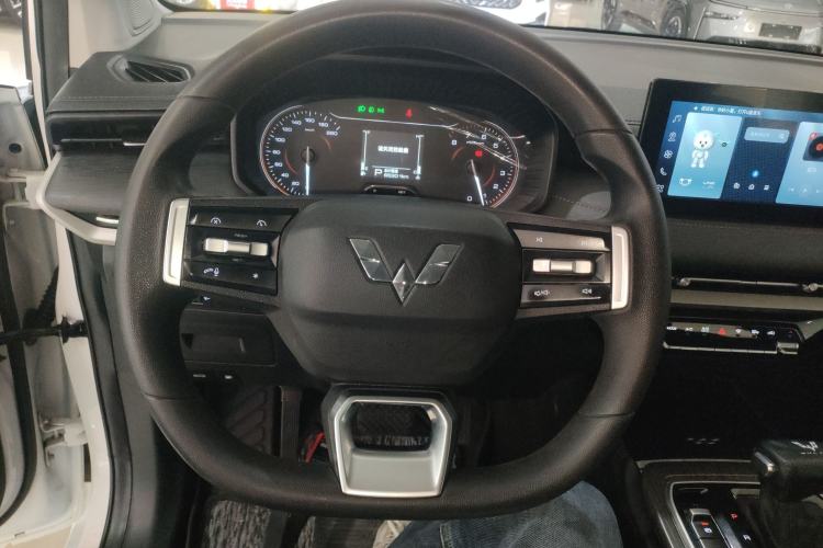 Used Wuling Jiachen 2022 1.5T CVT Smart Luxury Version Steering Wheel