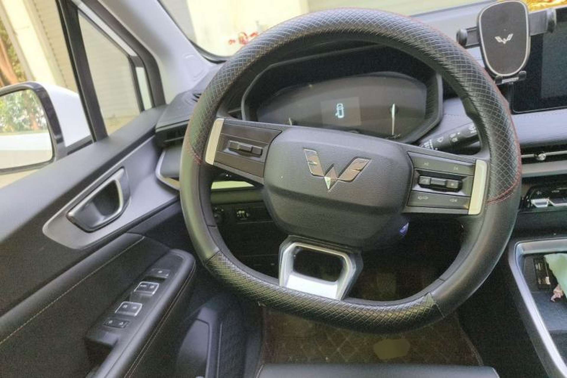 Used Wuling Jiachen 2022 1.5L Manual Light Comfort Edition Steering Wheel