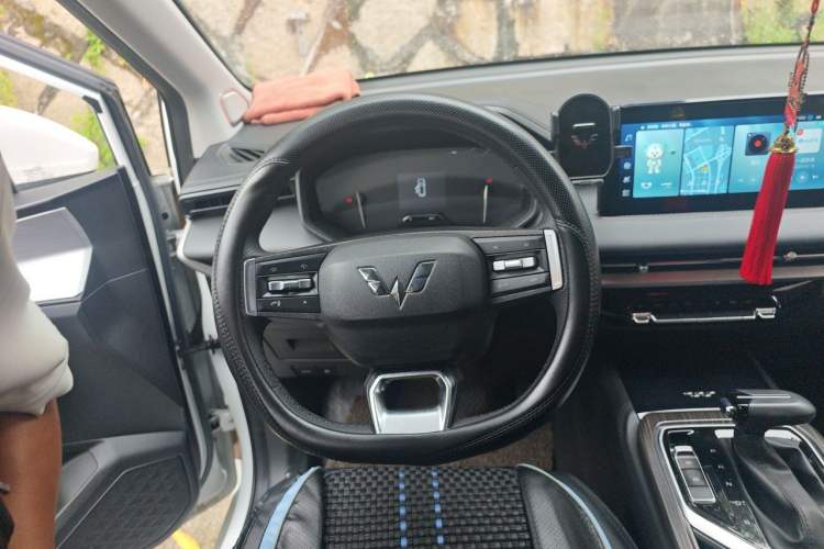 Used Wuling Jiachen 2022 1.5T CVT Deluxe Flagship Edition Steering Wheel
