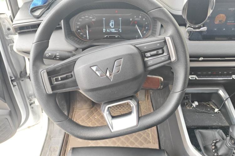Used Wuling Jiachen 2022 1.5L Manual Comfort Edition Steering Wheel