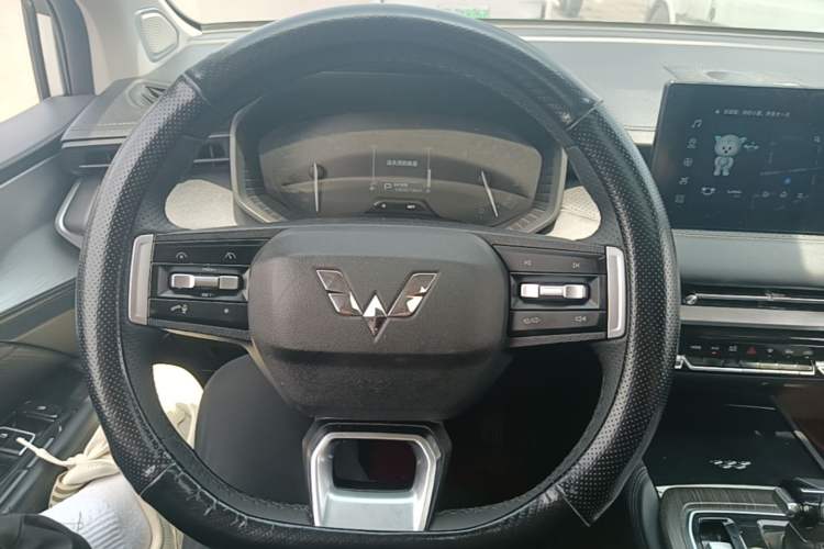 Used Wuling Jiachen 2022 1.5T CVT Deluxe Flagship Edition Steering Wheel