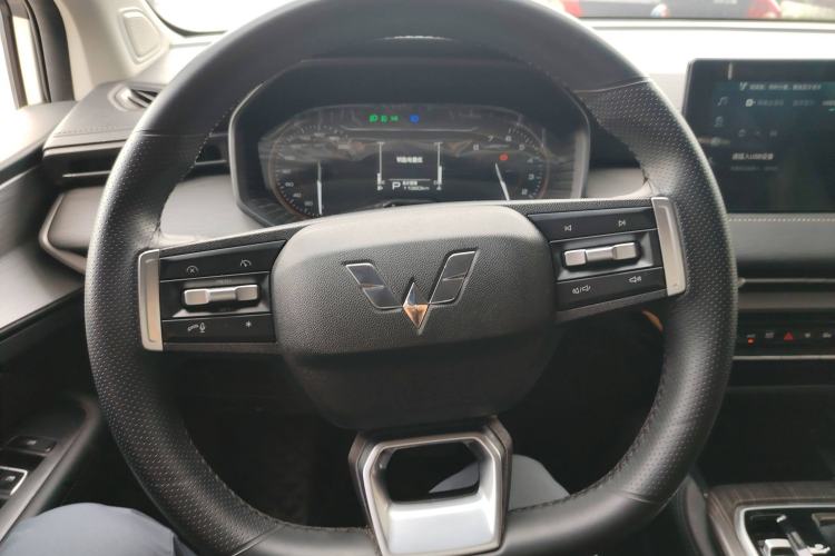 Used Wuling Jiachen 2022 1.5T CVT Smart Luxury Version Steering Wheel
