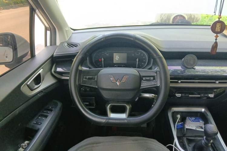 Used Wuling Jiachen 2022 1.5L Manual Enjoyment Elite Model Steering Wheel