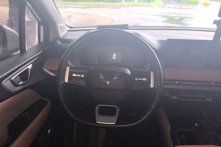 Used Wuling Jiachen 2022 1.5T CVT Deluxe Flagship Edition Steering Wheel