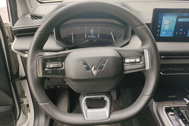 Used Wuling Jiachen 2022 1.5T CVT Deluxe Flagship Edition Steering Wheel