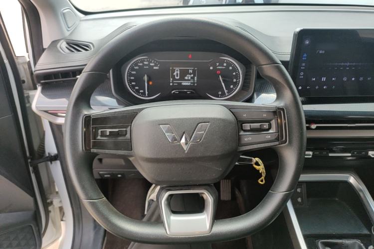 Used Wuling Jiachen 2022 1.5L Manual Enjoyment Elite Model Steering Wheel