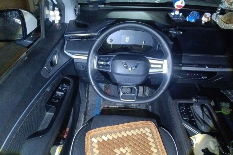 Used Wuling Jiachen 2022 1.5T CVT Deluxe Flagship Edition Steering Wheel