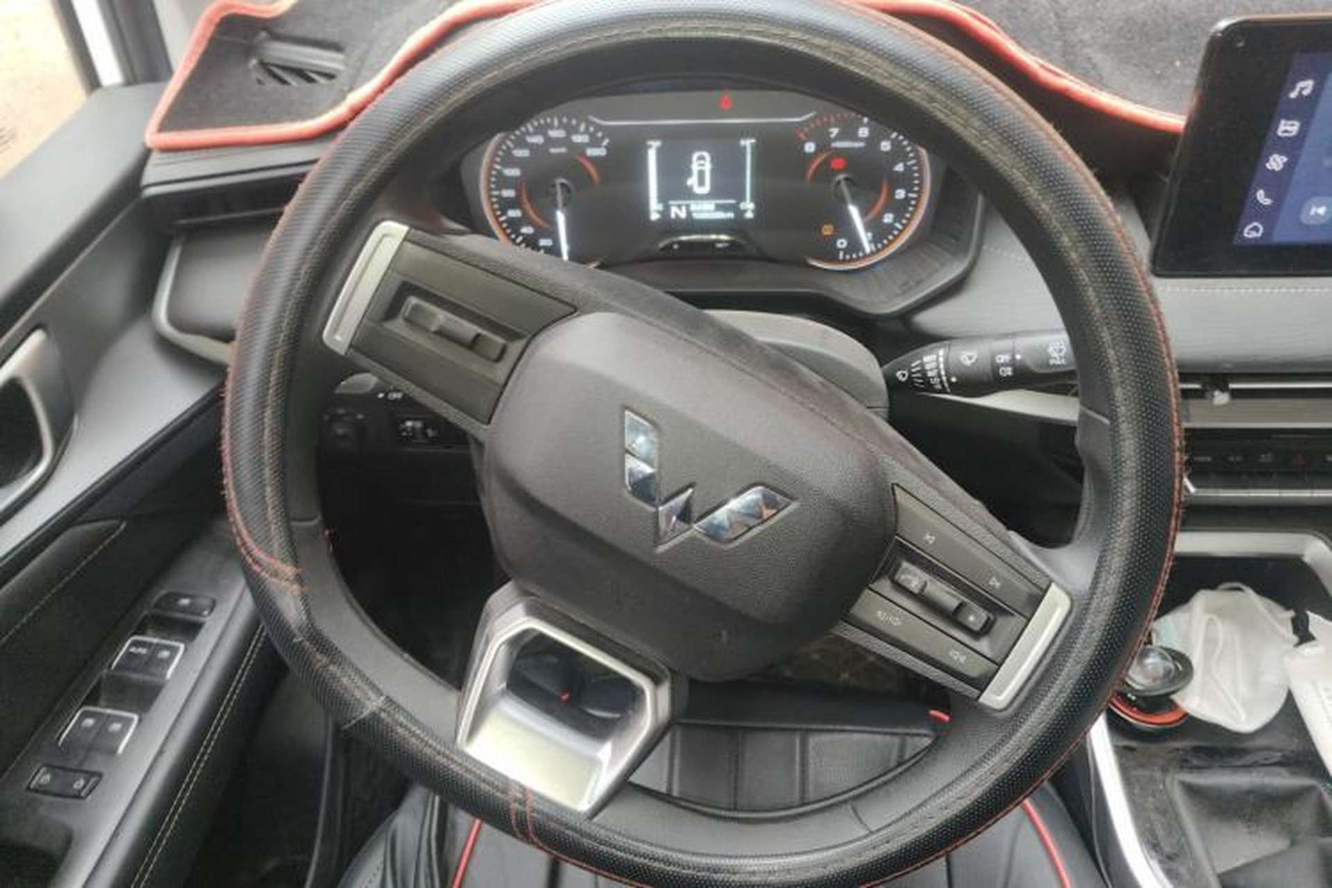 Used Wuling Jiachen 2022 1.5T Manual Light Enjoyment Dynamic Version Steering Wheel