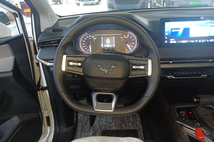 Used Wuling Jiachen 2022 1.5T CVT Smart Luxury Version Steering Wheel