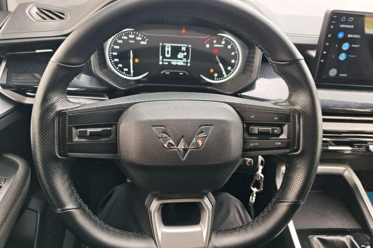 Used Wuling Jiachen 2022 1.5L Manual Enjoyment Elite Model Steering Wheel