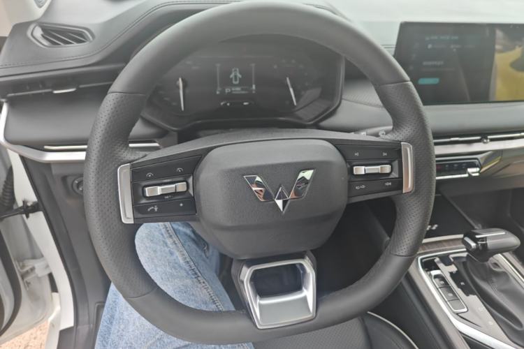 Used Wuling Jiachen 2022 1.5T CVT Deluxe Flagship Edition Steering Wheel