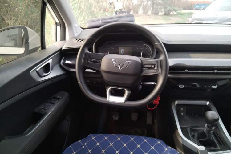 Used Wuling Jiachen 2022 1.5L Manual Enjoyment Elite Model Steering Wheel