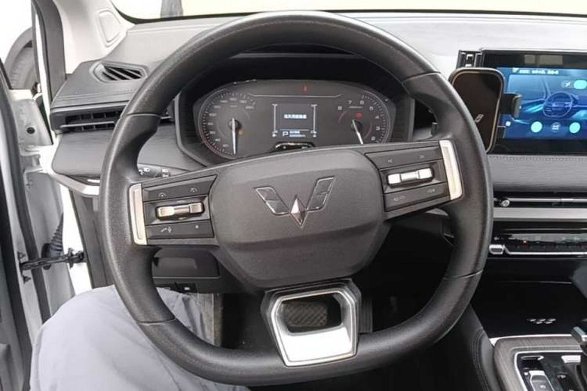 Used Wuling Jiachen 2022 1.5T CVT Smart Luxury Version Steering Wheel