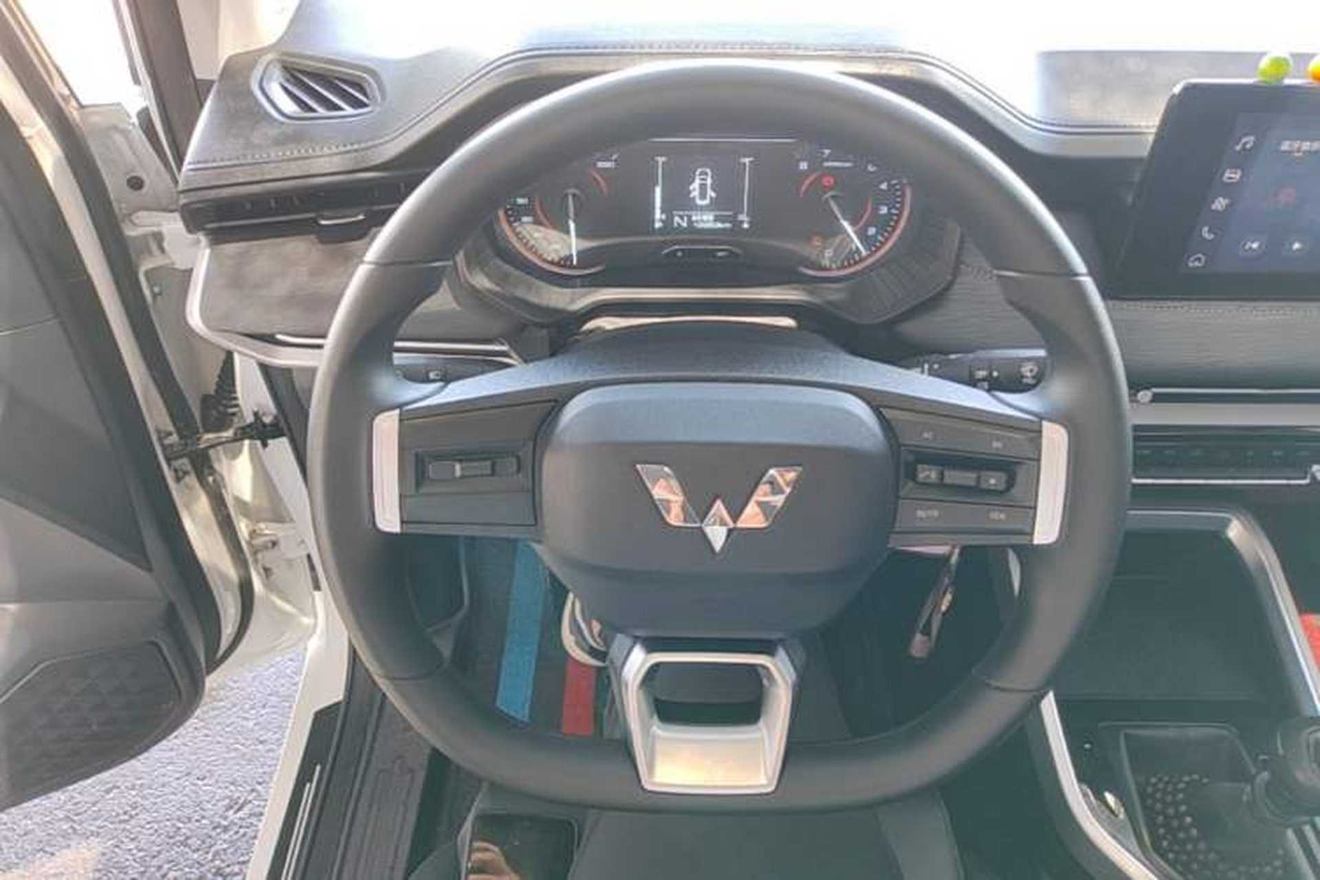 Used Wuling Jiachen 2022 1.5L Manual Comfort Edition Steering Wheel