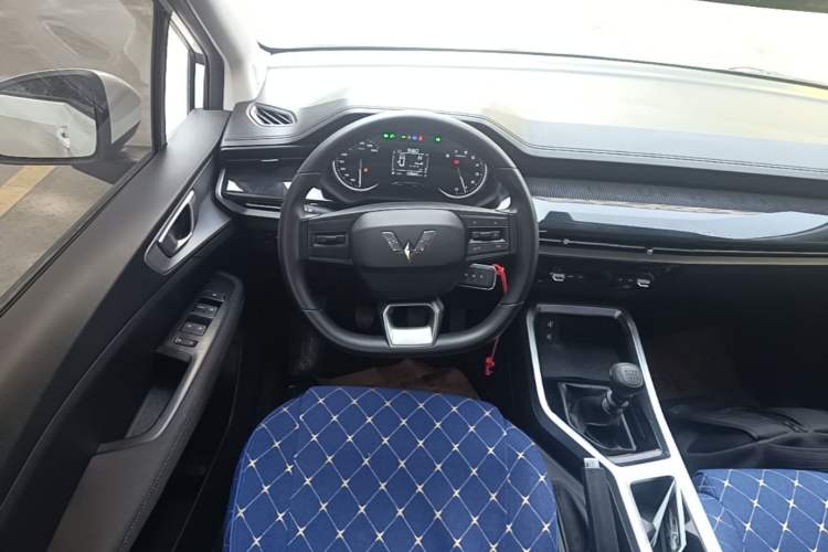 Used Wuling Jiachen 2022 1.5L Manual Enjoyment Elite Model Steering Wheel