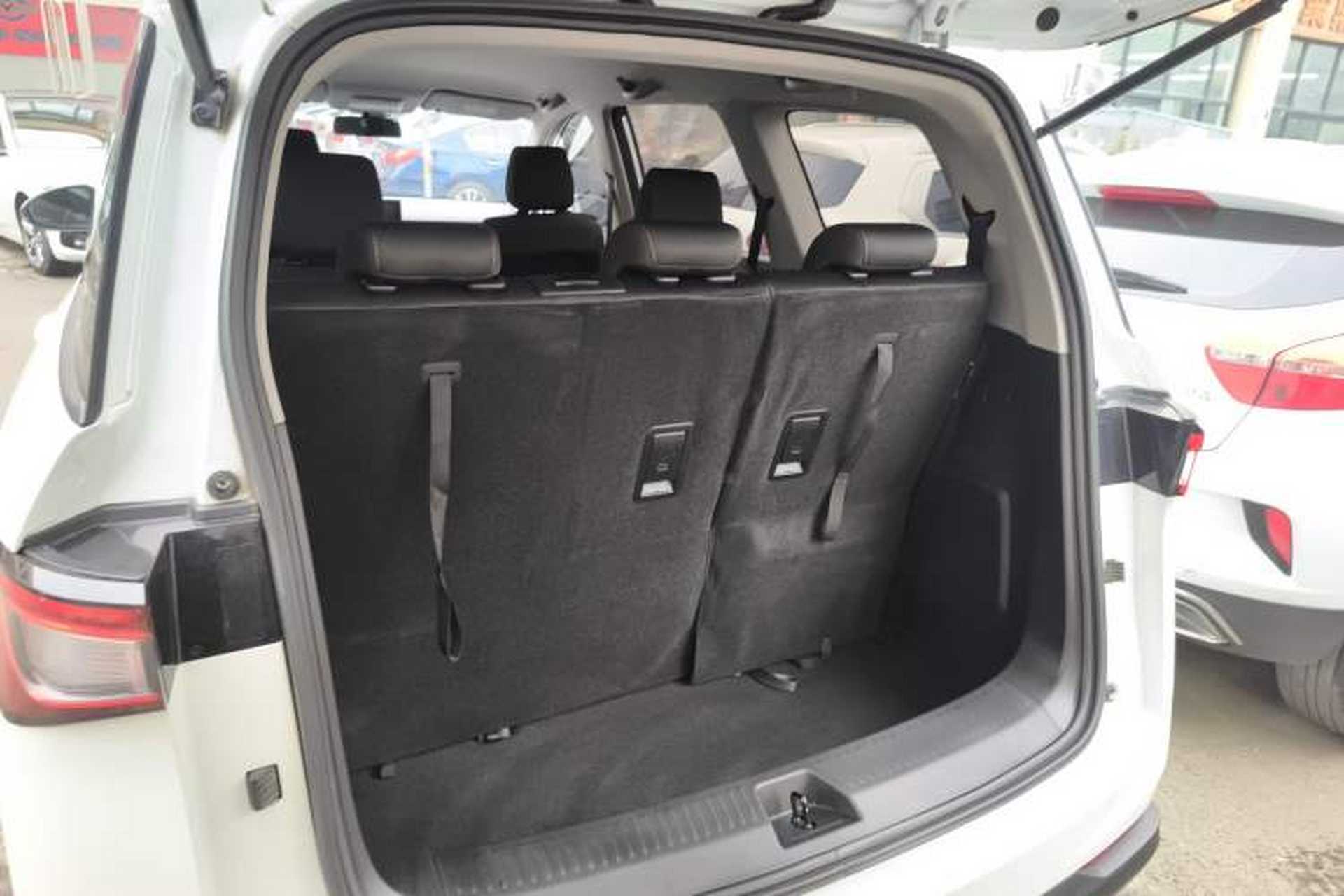 Used Wuling Jiachen 2022 1.5L Manual Enjoyment Elite Model Trunk