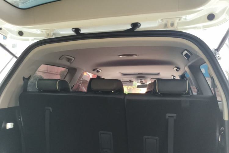 Used Wuling Jiachen 2022 1.5T CVT Deluxe Flagship Edition Trunk