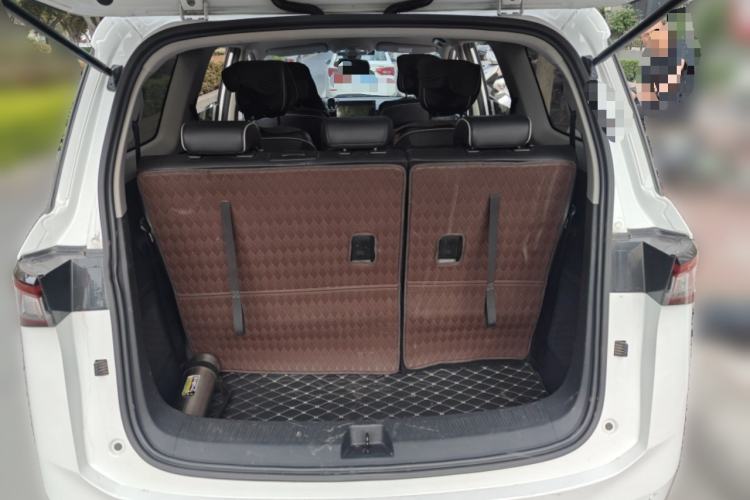 Used Wuling Jiachen 2022 1.5T CVT Deluxe Flagship Edition Trunk