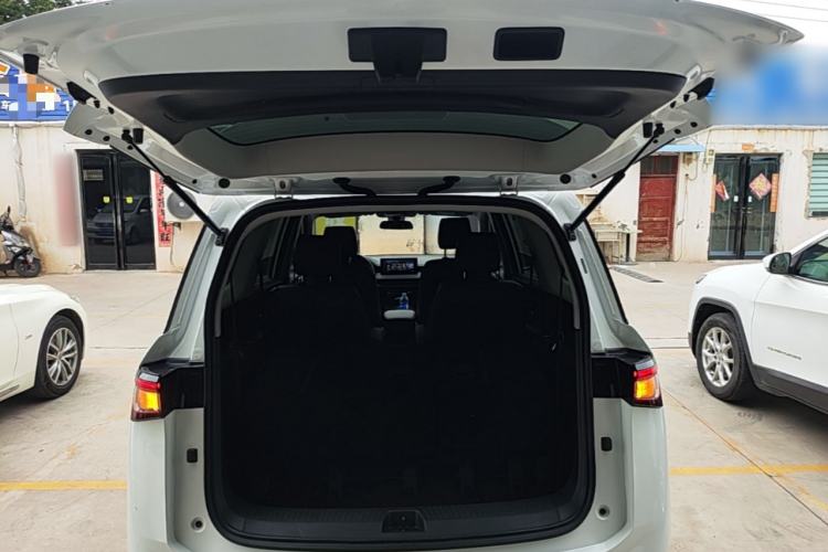 Used Wuling Jiachen 2022 1.5T CVT Smart Luxury Version Trunk