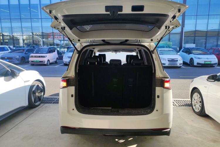 Used Wuling Jiachen 2022 1.5L Manual Enjoyment Elite Model Trunk