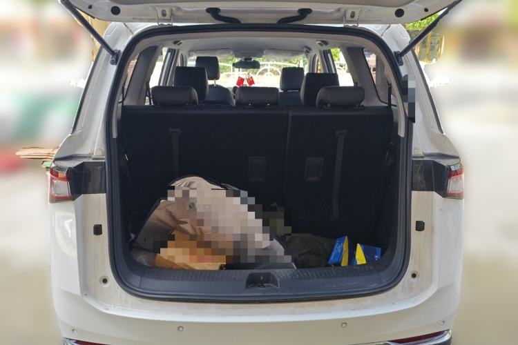 Used Wuling Jiachen 2022 1.5L Manual Comfort Edition Trunk
