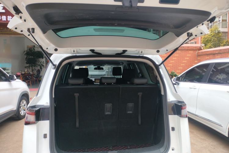 Used Wuling Jiachen 2022 1.5T Manual Comfort & Dynamic Version Trunk