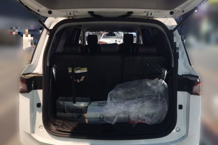 Used Wuling Jiachen 2022 1.5T CVT Smart Luxury Version Trunk