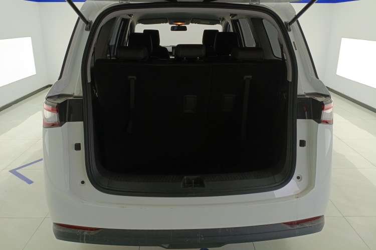 Used Wuling Jiachen 2022 1.5L Manual Enjoyment Elite Model Trunk