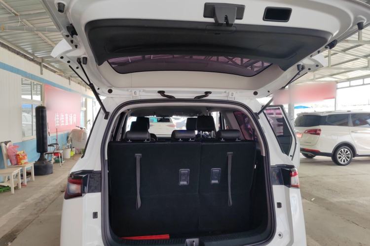 Used Wuling Jiachen 2022 1.5L Manual Enjoyment Elite Model Trunk