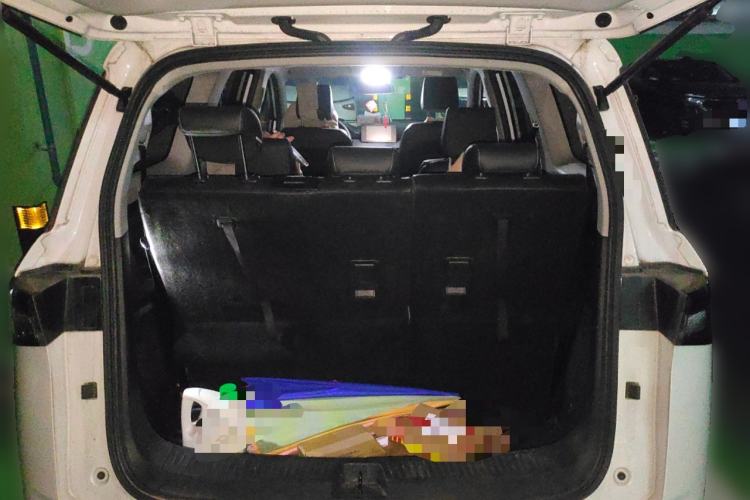 Used Wuling Jiachen 2022 1.5L Manual Comfort Edition Trunk